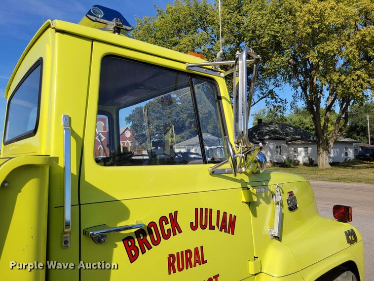 image for item DM8063 1979 Ford F700  pumper fire truck