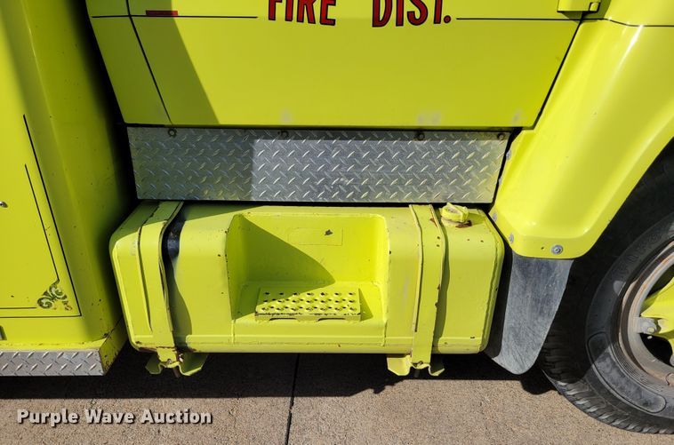 image for item DM8063 1979 Ford F700  pumper fire truck