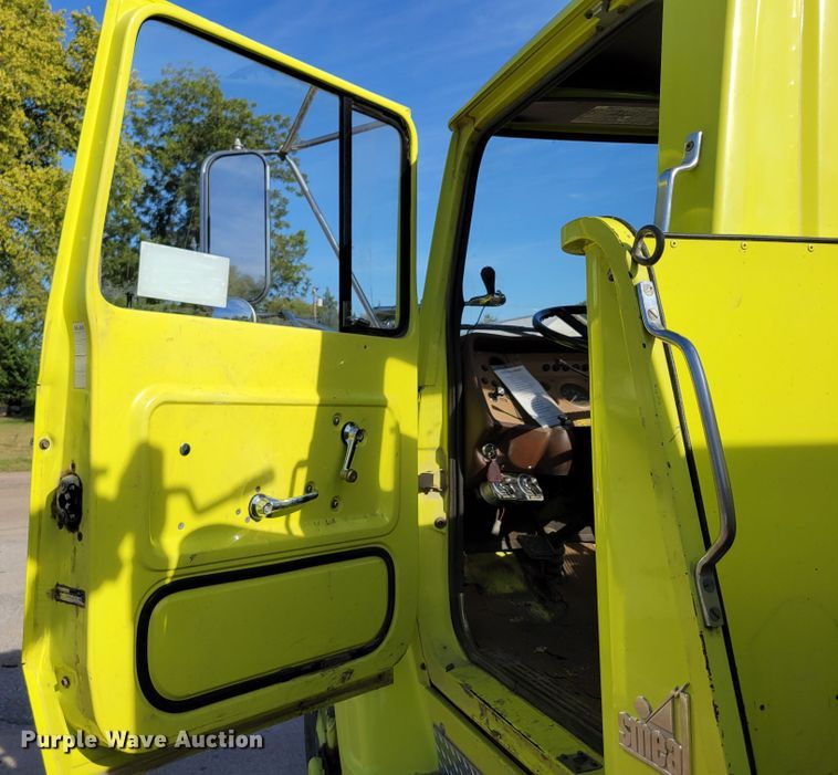 image for item DM8063 1979 Ford F700  pumper fire truck