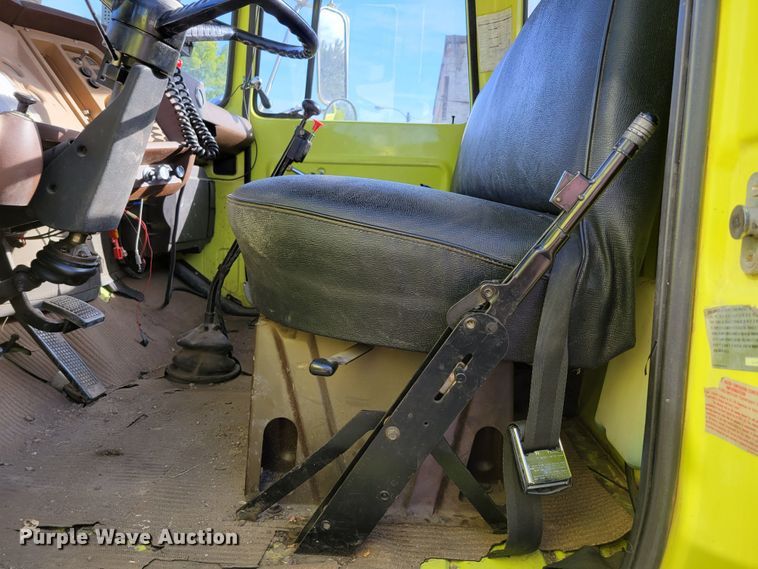 image for item DM8063 1979 Ford F700  pumper fire truck