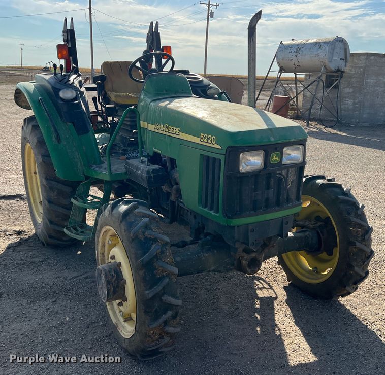 image for item DO8743 2004 John Deere 5220  MFWD tractor