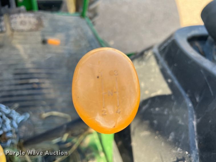 image for item DO8743 2004 John Deere 5220  MFWD tractor