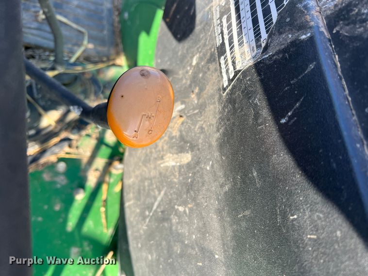 image for item DO8743 2004 John Deere 5220  MFWD tractor