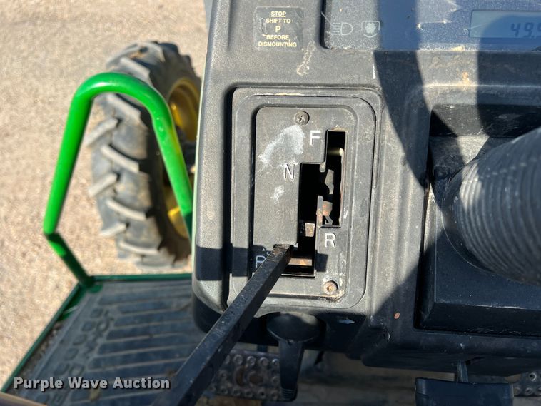 image for item DO8743 2004 John Deere 5220  MFWD tractor