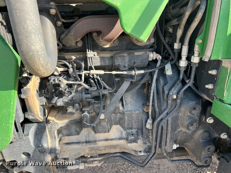 image for item DO8743 2004 John Deere 5220  MFWD tractor