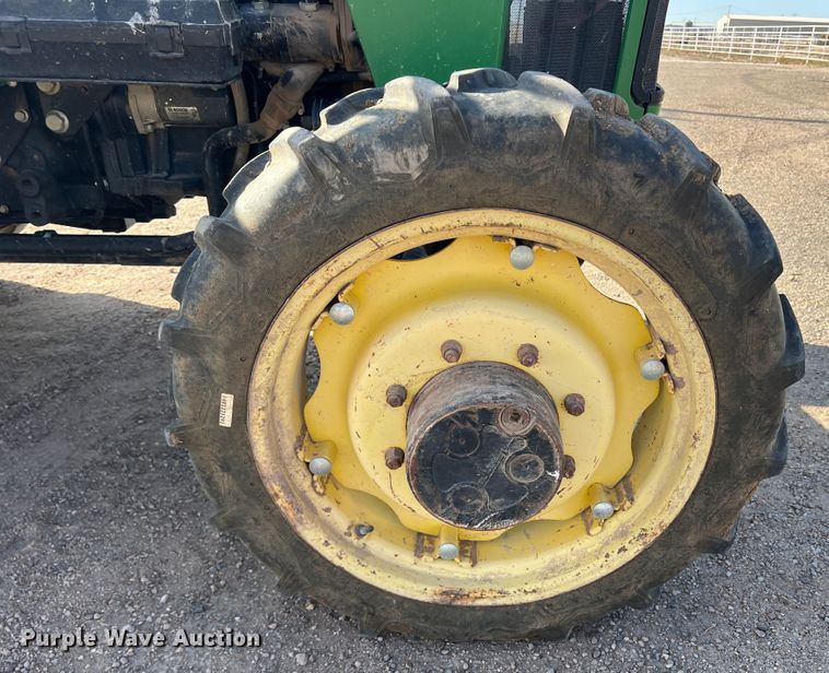 image for item DO8743 2004 John Deere 5220  MFWD tractor