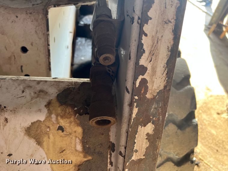 image for item DO8744 1994 Bobcat 753 skid steer loader