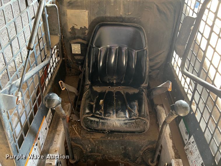 image for item DO8744 1994 Bobcat 753 skid steer loader