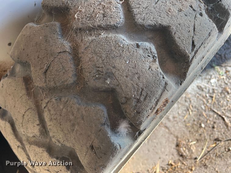 image for item DO8744 1994 Bobcat 753 skid steer loader