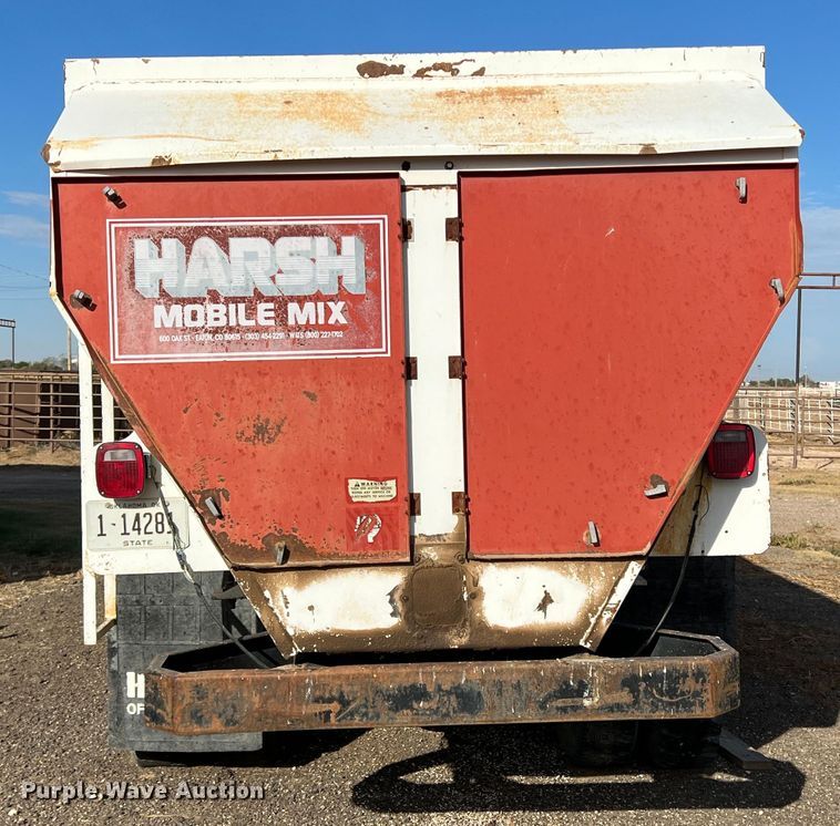 image for item DO8745 1992 Chevrolet Kodiak C5500  feed mixer truck