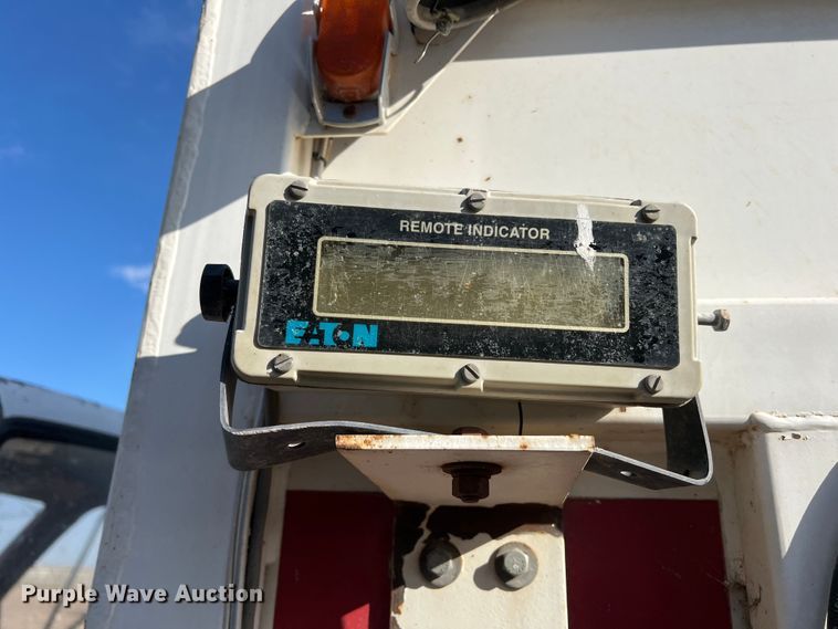 image for item DO8745 1992 Chevrolet Kodiak C5500  feed mixer truck