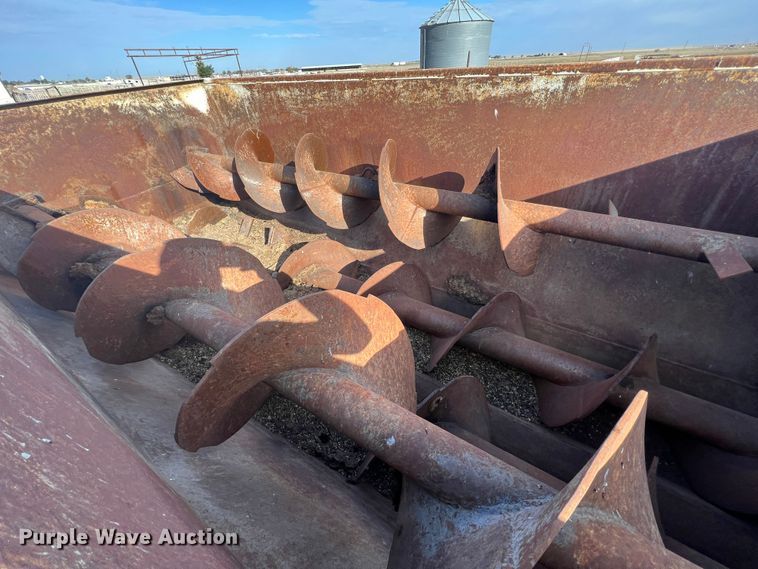 image for item DO8745 1992 Chevrolet Kodiak C5500  feed mixer truck