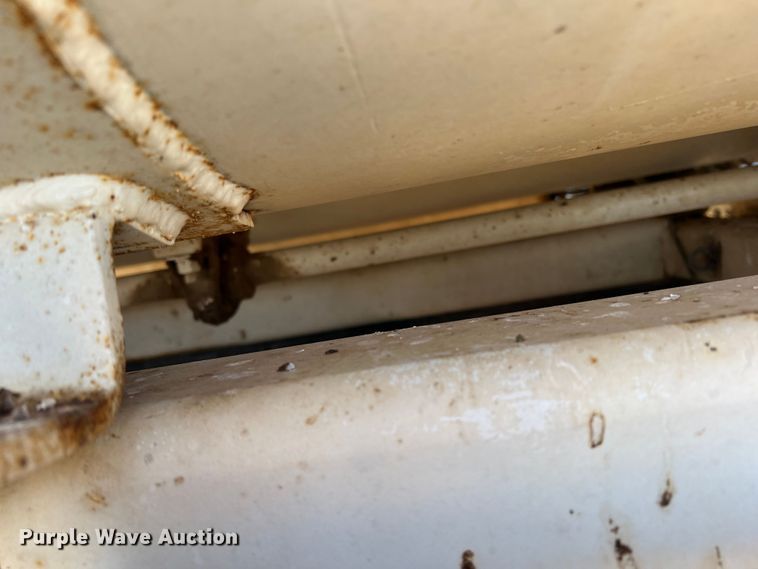 image for item DO8745 1992 Chevrolet Kodiak C5500  feed mixer truck