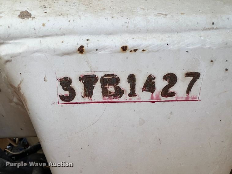 image for item DO8745 1992 Chevrolet Kodiak C5500  feed mixer truck