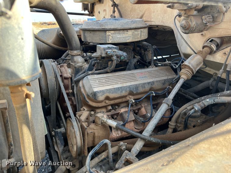 image for item DO8745 1992 Chevrolet Kodiak C5500  feed mixer truck