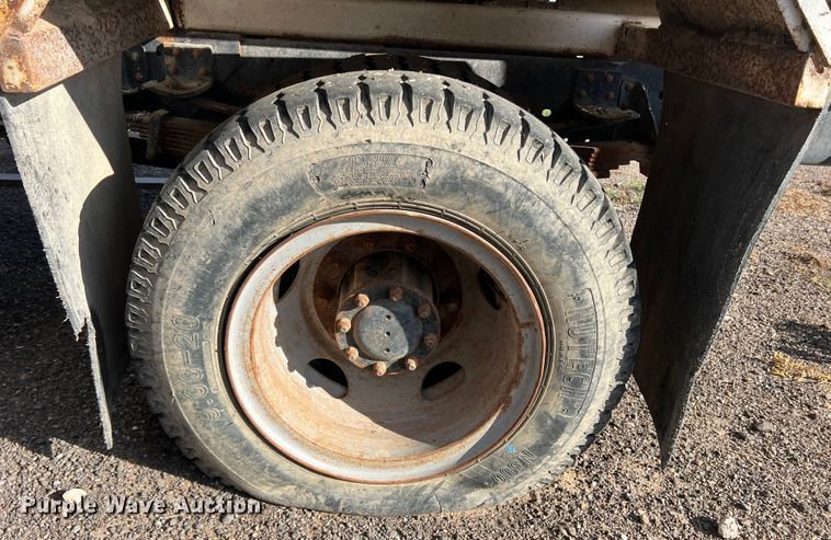 image for item DO8745 1992 Chevrolet Kodiak C5500  feed mixer truck