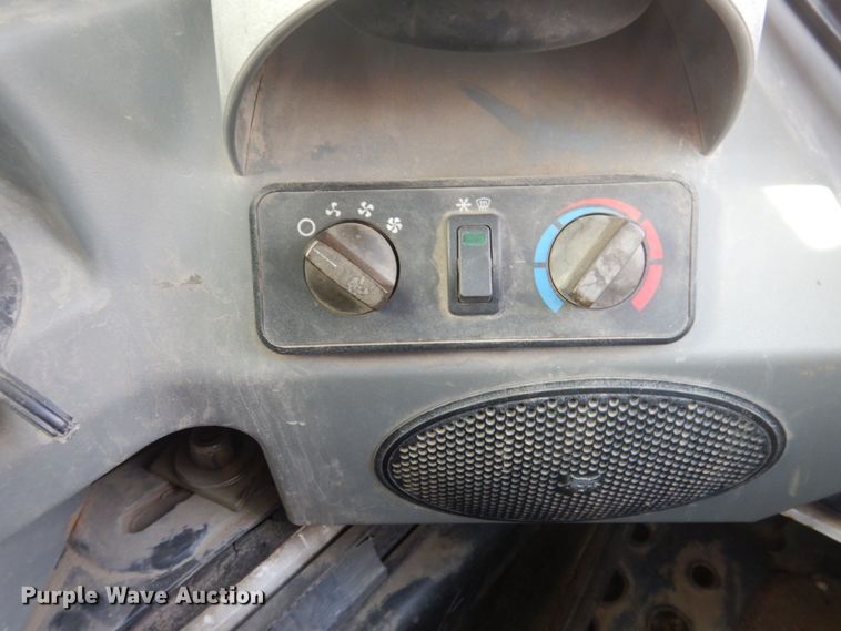 image for item DP0338 2014 Bobcat T630  tracked skid steer loader