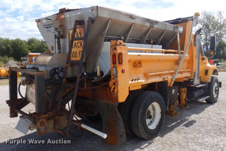 image for item DP0342 2005 International 7400  dump truck