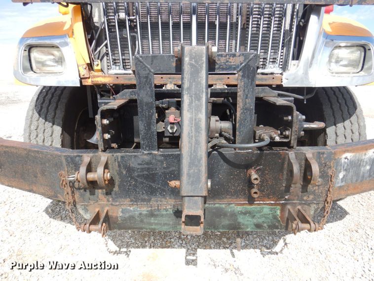 image for item DP0342 2005 International 7400  dump truck