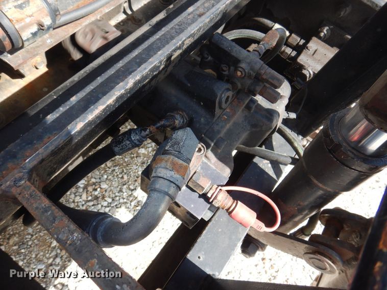 image for item DP0342 2005 International 7400  dump truck