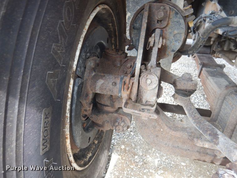 image for item DP0342 2005 International 7400  dump truck