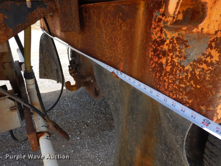 image for item DP0342 2005 International 7400  dump truck