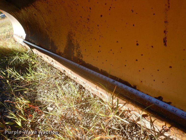 image for item DP0342 2005 International 7400  dump truck