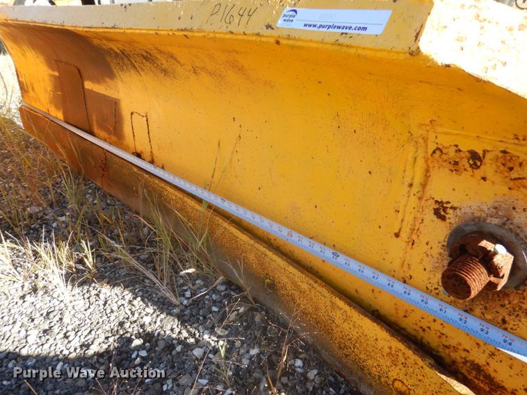 image for item DP0342 2005 International 7400  dump truck