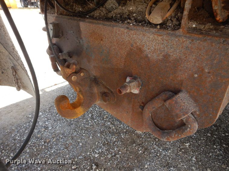 image for item DP0342 2005 International 7400  dump truck