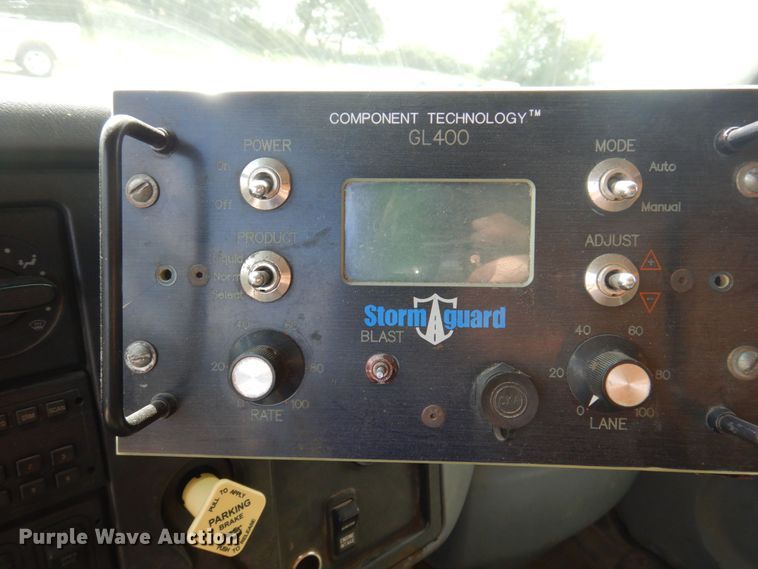 image for item DP0342 2005 International 7400  dump truck