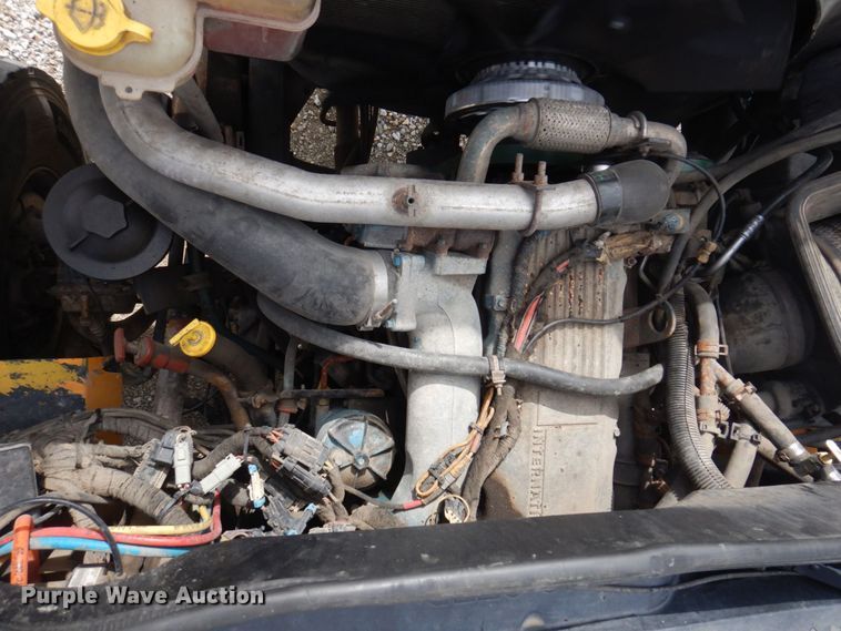 image for item DP0342 2005 International 7400  dump truck