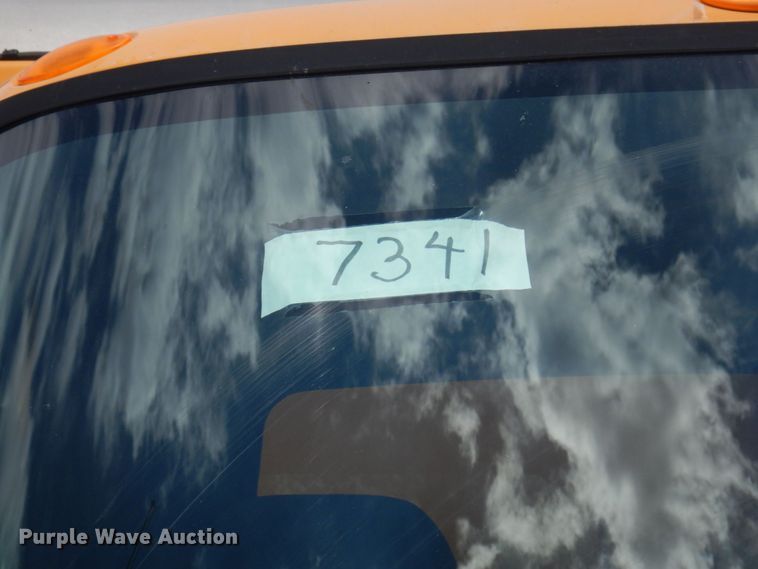 image for item DP0342 2005 International 7400  dump truck