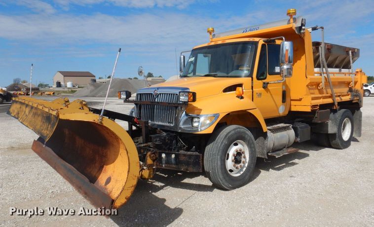 image for item DP0347 2006 International 7400  dump truck