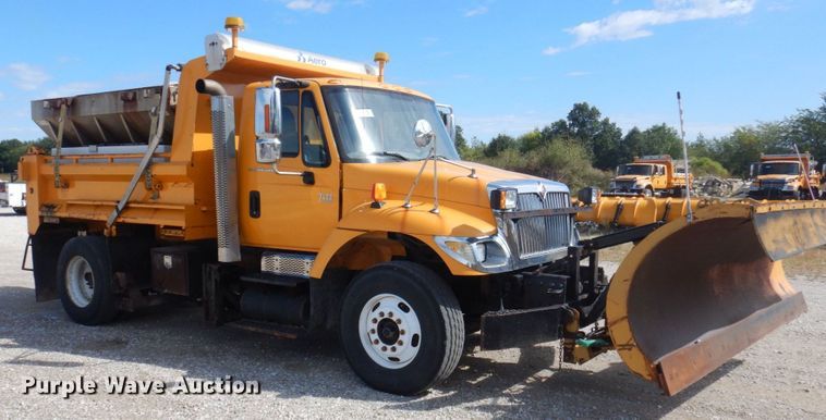 image for item DP0347 2006 International 7400  dump truck