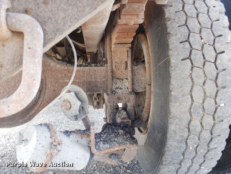 image for item DP0347 2006 International 7400  dump truck