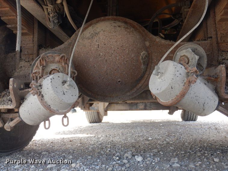 image for item DP0347 2006 International 7400  dump truck