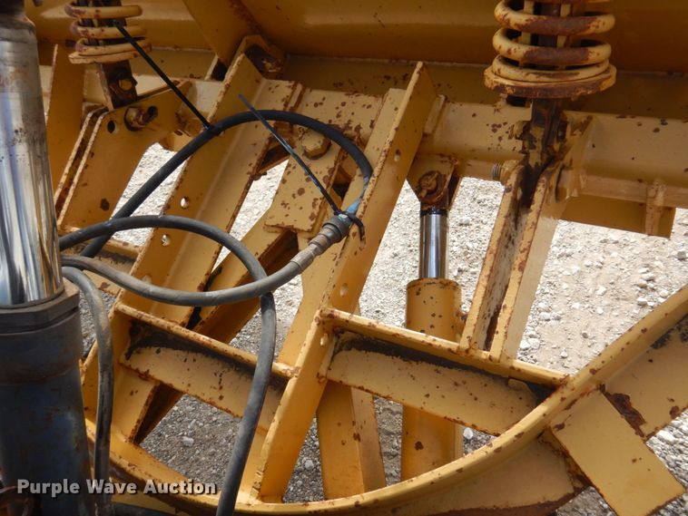 image for item DP0347 2006 International 7400  dump truck