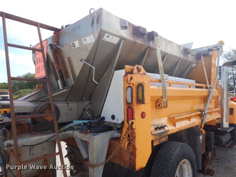 image for item DP0347 2006 International 7400  dump truck