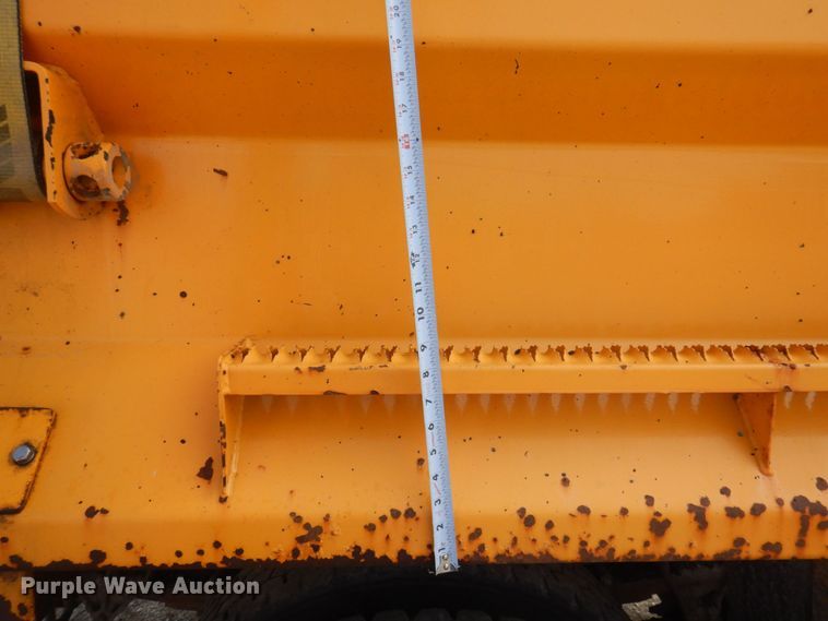 image for item DP0347 2006 International 7400  dump truck