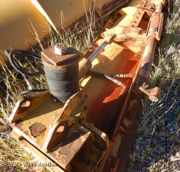 image for item DP0347 2006 International 7400  dump truck