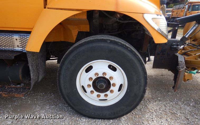 image for item DP0347 2006 International 7400  dump truck