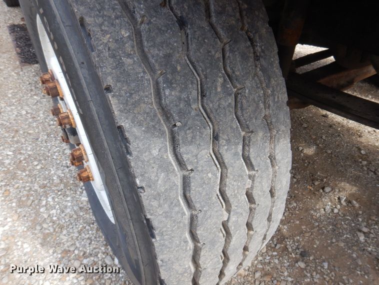 image for item DP0347 2006 International 7400  dump truck