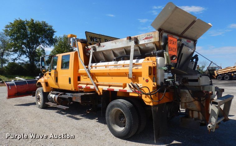 image for item DP0348 2003 International 7400  Crew Cab dump truck