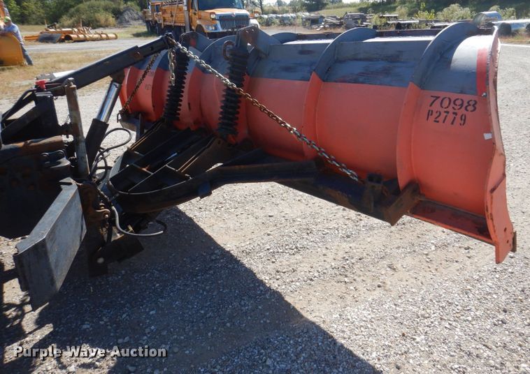 image for item DP0348 2003 International 7400  Crew Cab dump truck