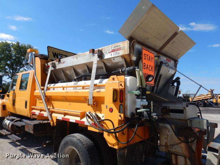 image for item DP0348 2003 International 7400  Crew Cab dump truck