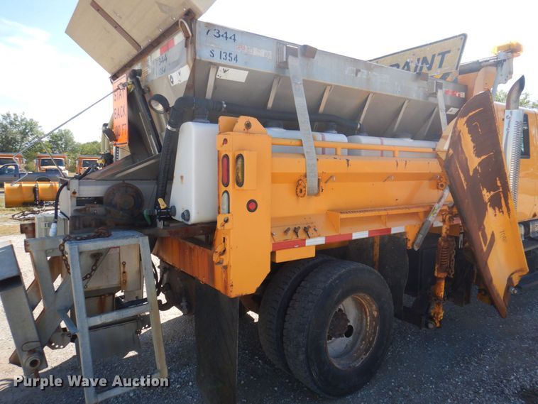 image for item DP0348 2003 International 7400  Crew Cab dump truck