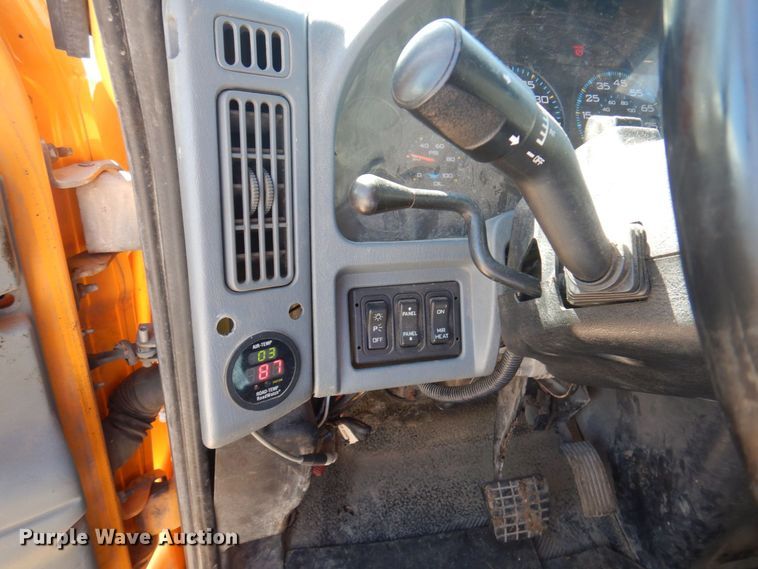 image for item DP0348 2003 International 7400  Crew Cab dump truck