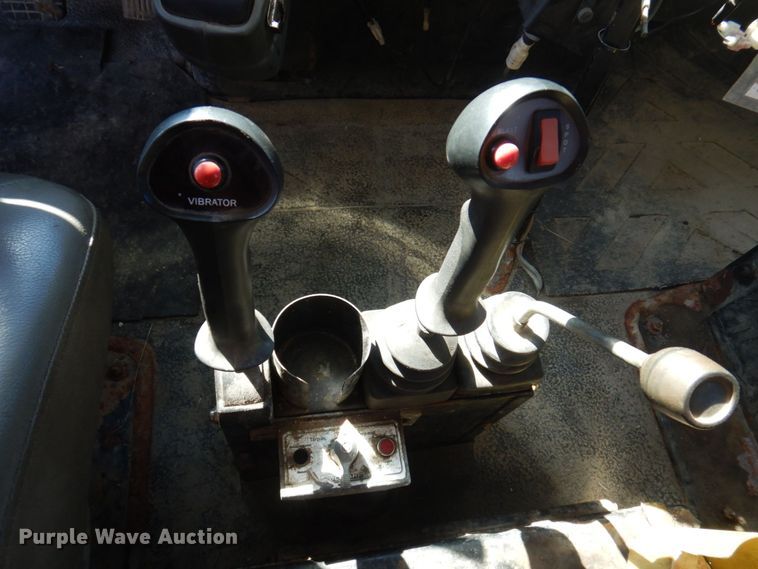 image for item DP0348 2003 International 7400  Crew Cab dump truck