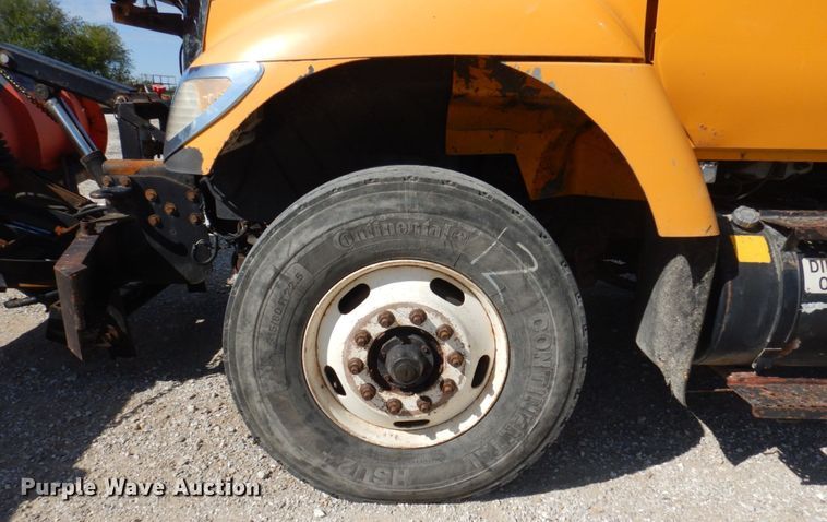 image for item DP0348 2003 International 7400  Crew Cab dump truck