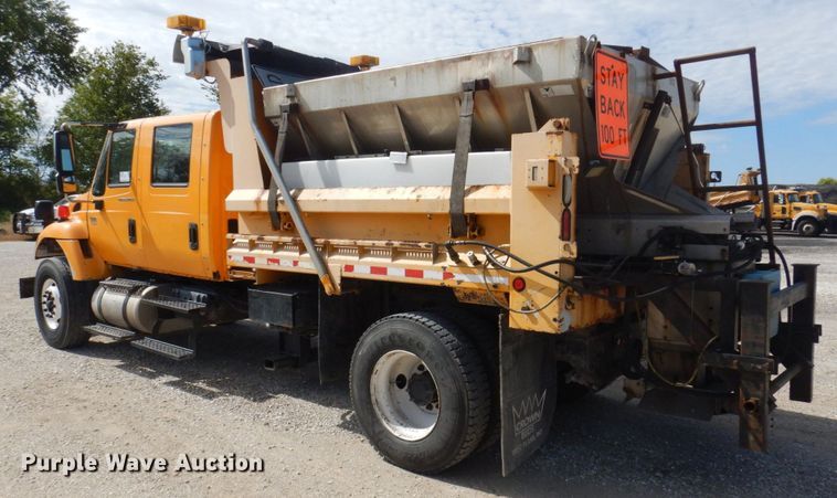 image for item DP0352 2005 International 7400  Crew Cab dump truck